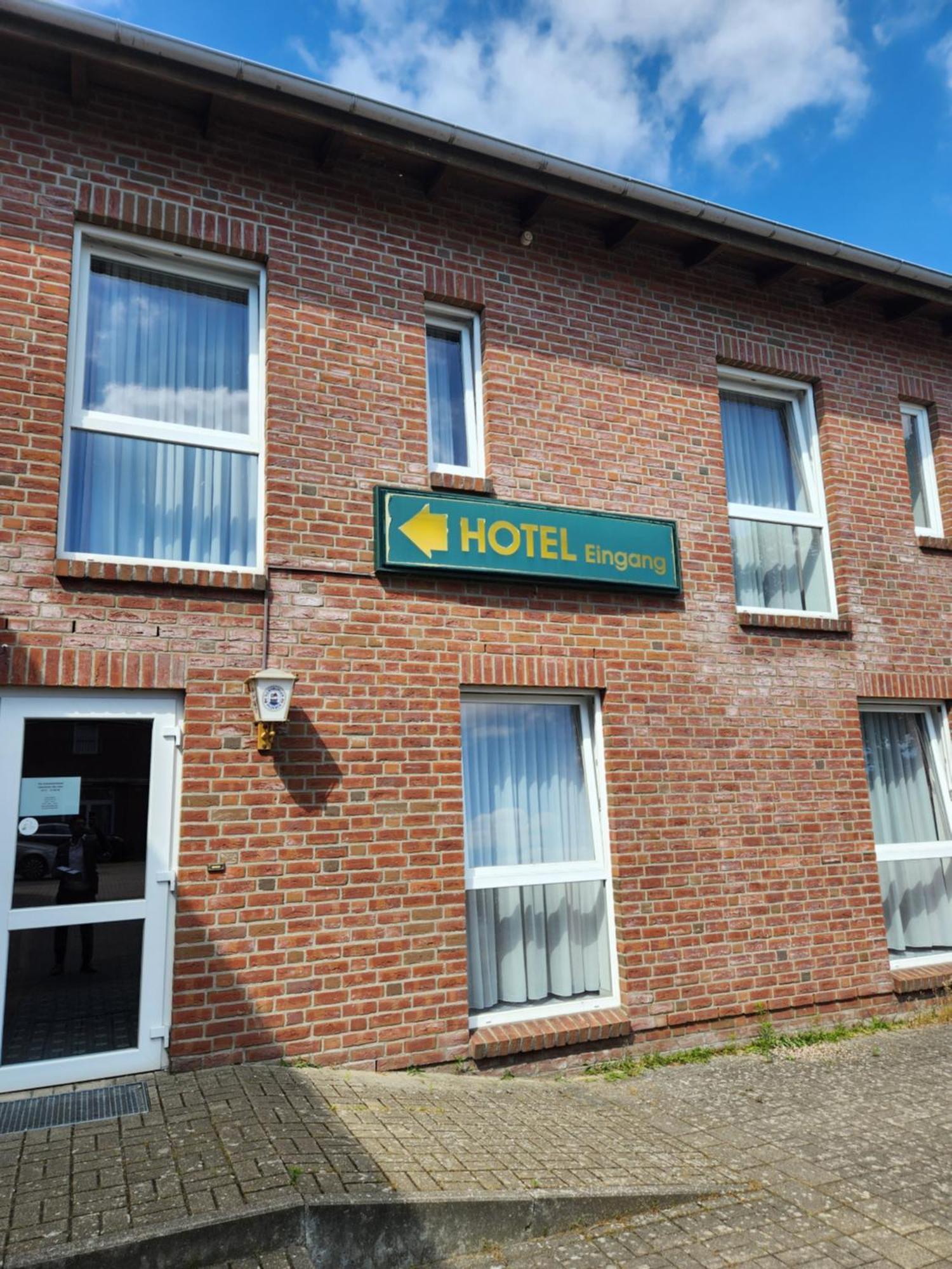 Hotel Hoyers In Pinneberg Prisdorf Buitenkant foto